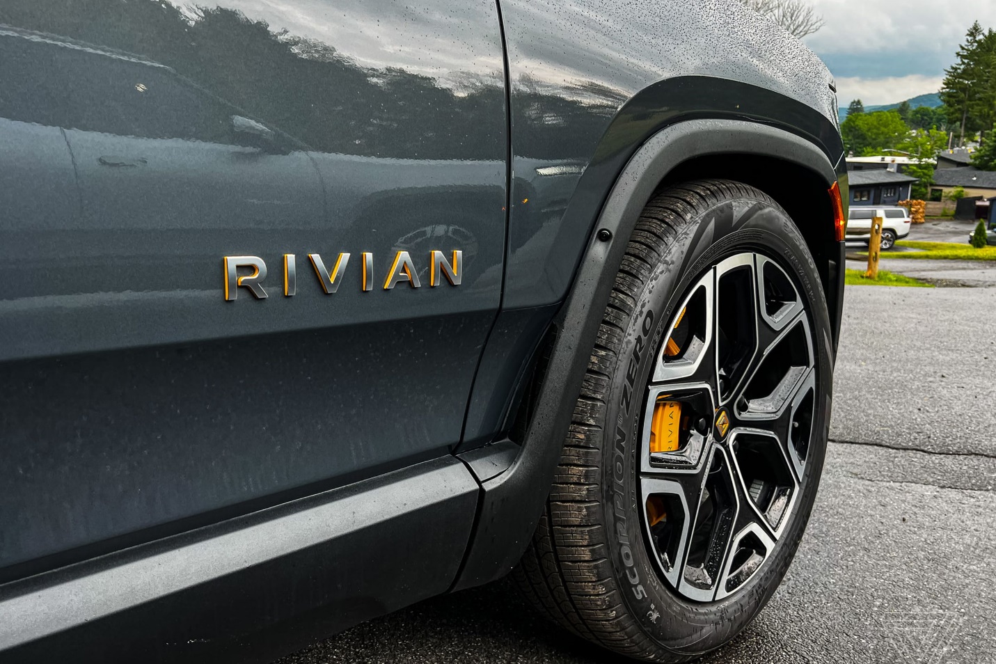 Rivian смогла решить проблемы с поставками